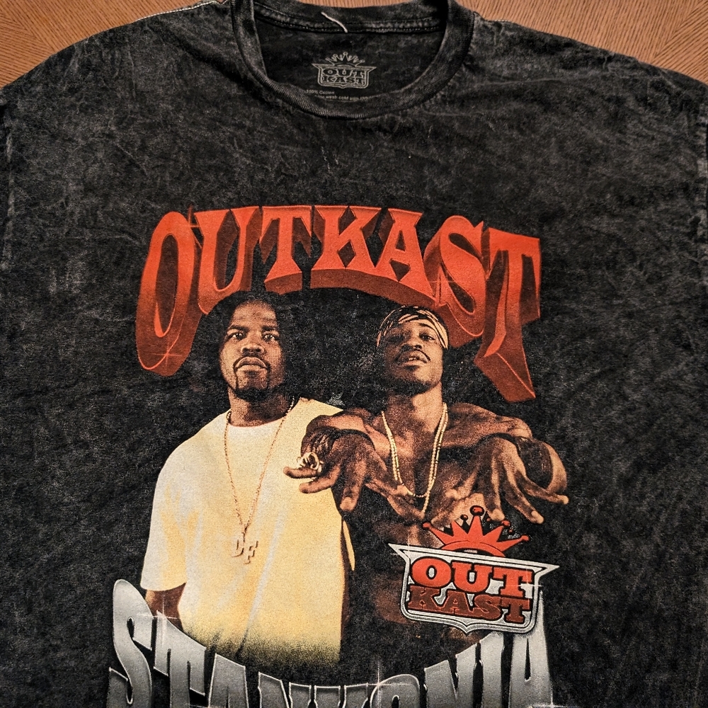Outcast t shirt